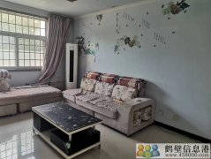 房屋出租，地理位置生活方便，房屋干凈整潔！