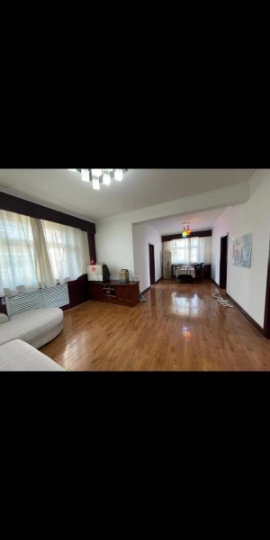 房屋布局合理，適合一家人居住。